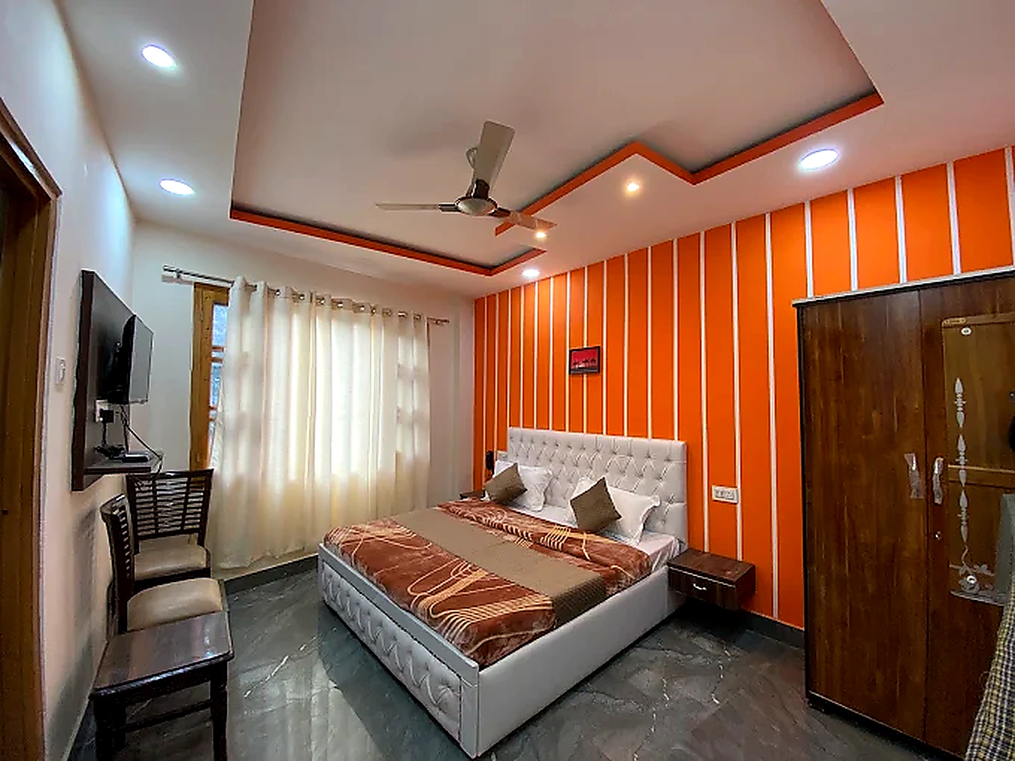 Real AC Room with Climate Control at Hotel Gangadhar